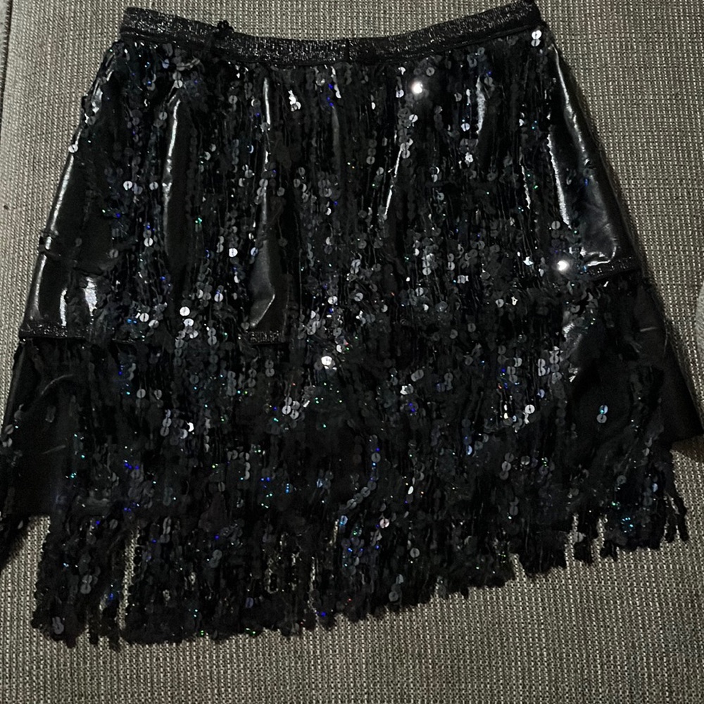 Black sequined skirt! Size 8, perfect for Halloween